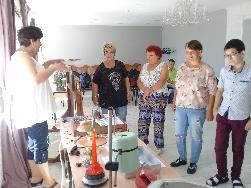 На выставке «Русский свет» из фондов музея «Огни Москвы»